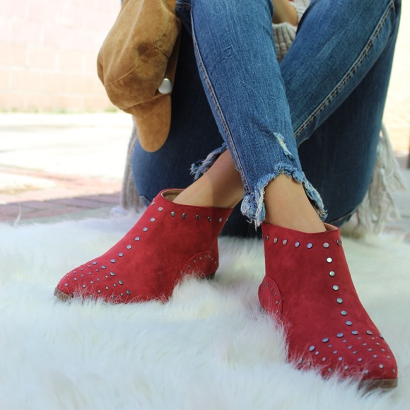 🚨LAST PAIR//The Brandy//Brick Red studded booties - Picture 4 of 8
